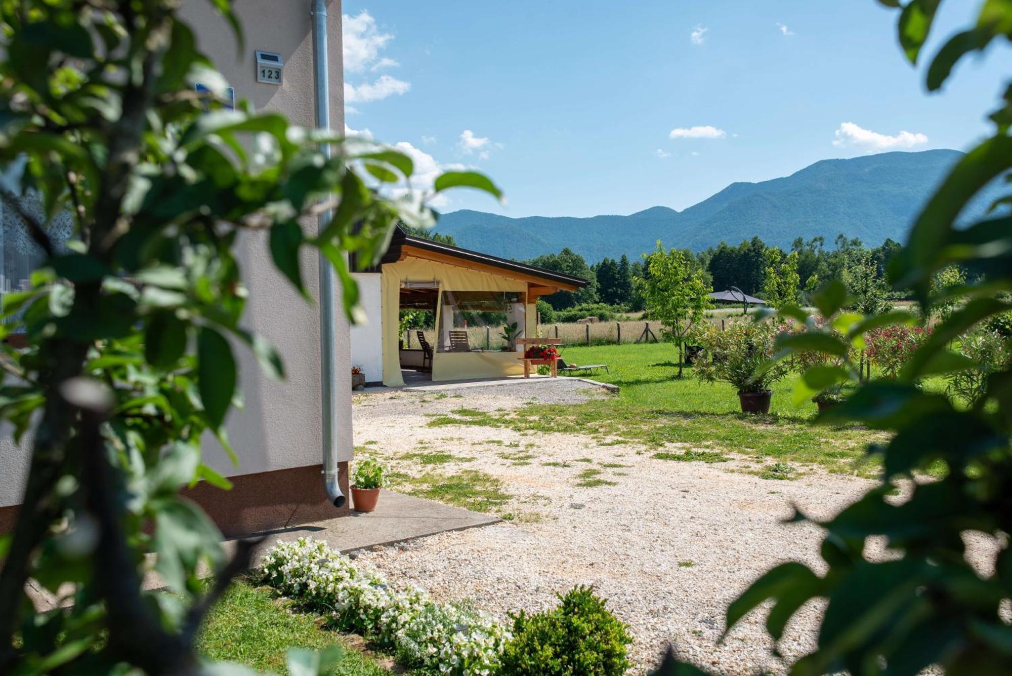 Kuca Za Odmor Boki Villa Gospic Exterior photo